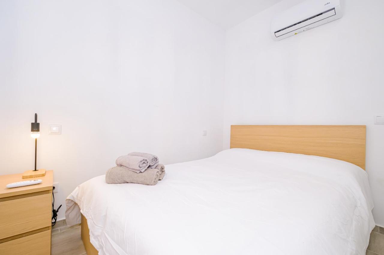 Apartment 8 Pers, Equipped, 1 Min Playa Del Cura - 27B Torrevieja Kültér fotó